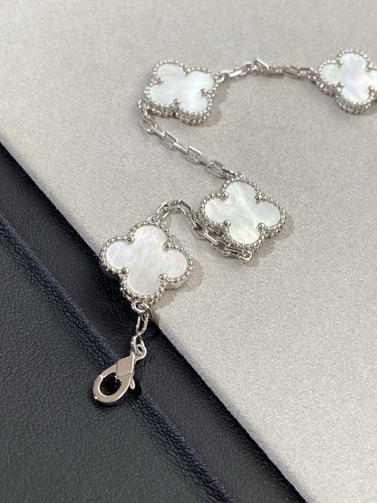 [ECHO ]CLOVER WHITE PEARL MOP 5 MOTIF BRACELET COLLECTION