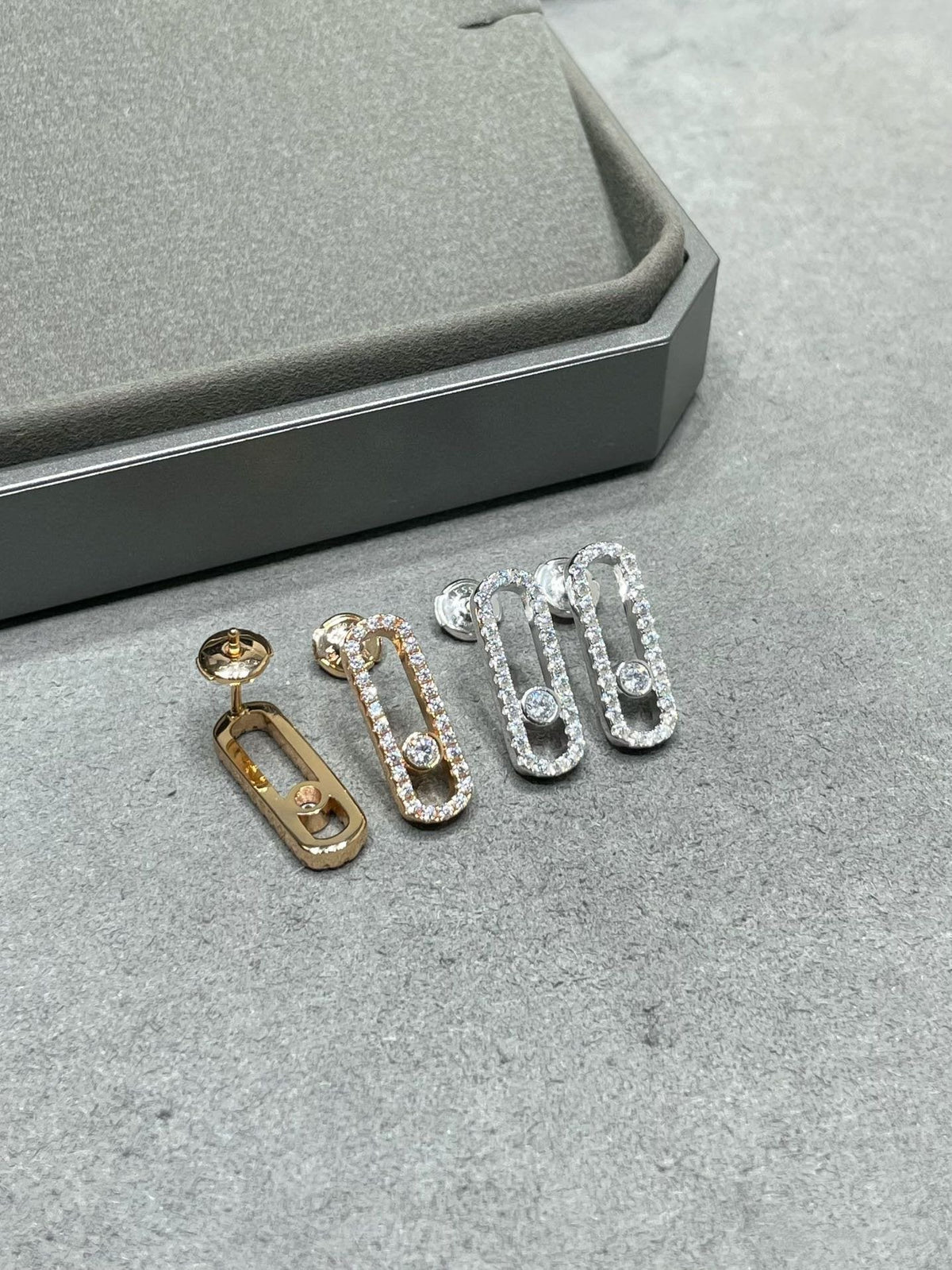 [ECHO]MOVE UNO STUD DIAMOND PAVED EARRINGS