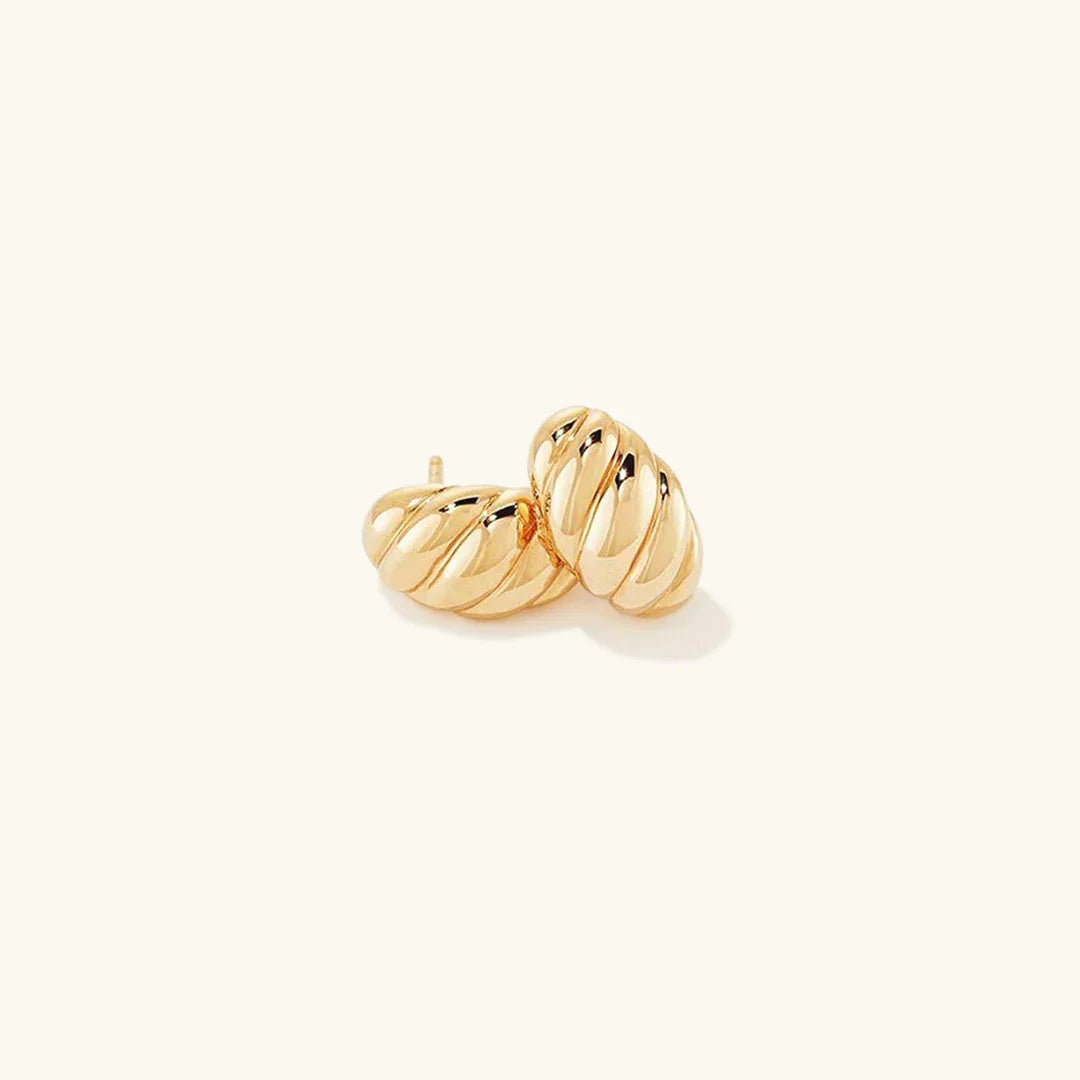 [Echo Fine]Croissant Huggie Earrings