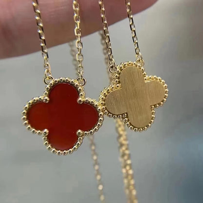 [ECHO ]CLOVER 15MM CARNELIAN SINGLE FLOWER NECKLACE
