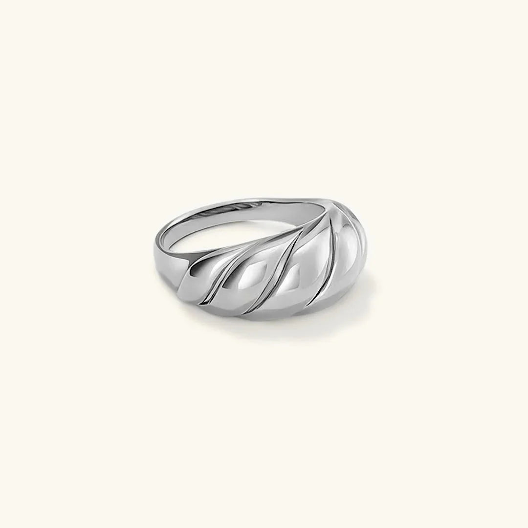 [Echo Fine]Lorelei Gold Croissant Ring