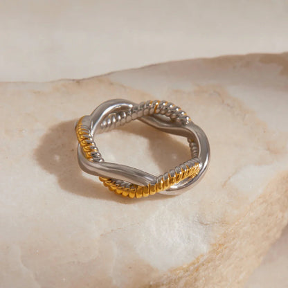 [Echo Fine]Nerisse Two-Tone Twist Ring