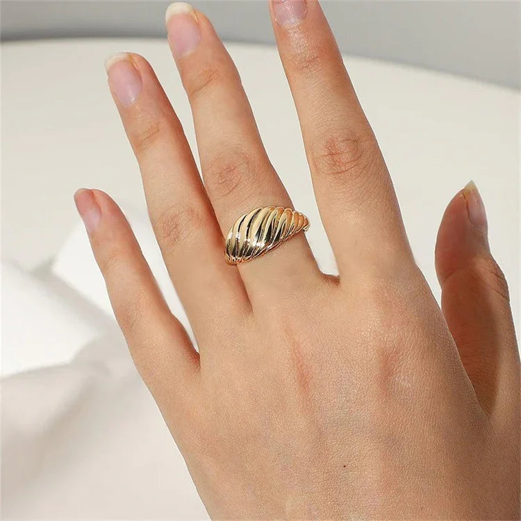 [Echo Fine]Ylenna Gold Croissant Ring