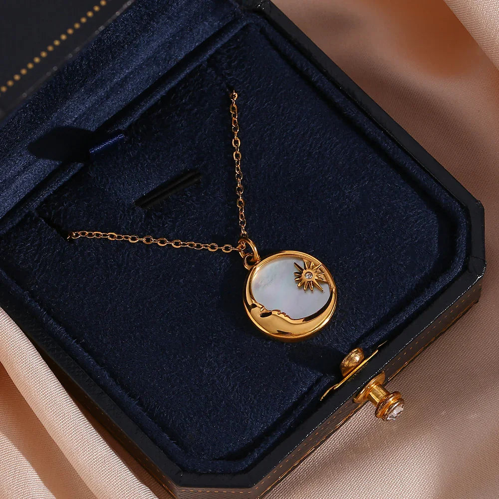 [Echo Fine]Evangeline Lunar Gold Necklace