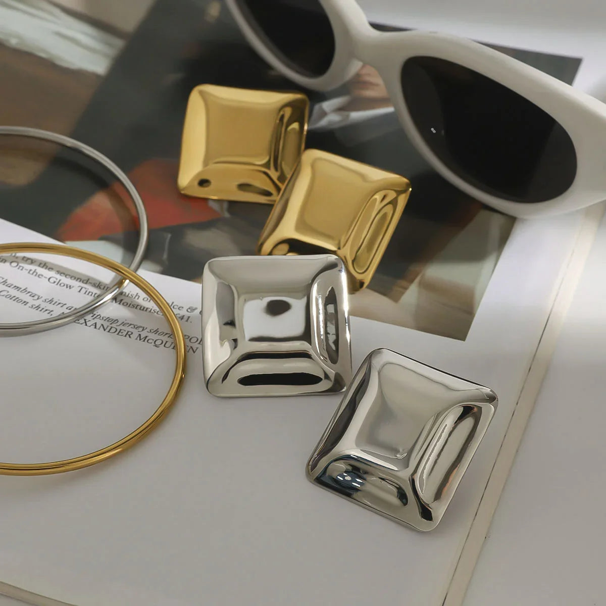 [Echo Fine]Fischer Chunky Pillow Earrings