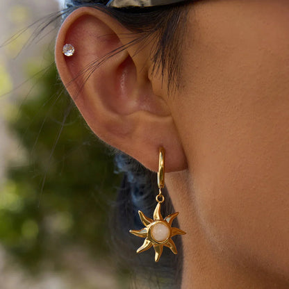 [Echo Fine]Helia Sun-shaped Moonstone Earrings