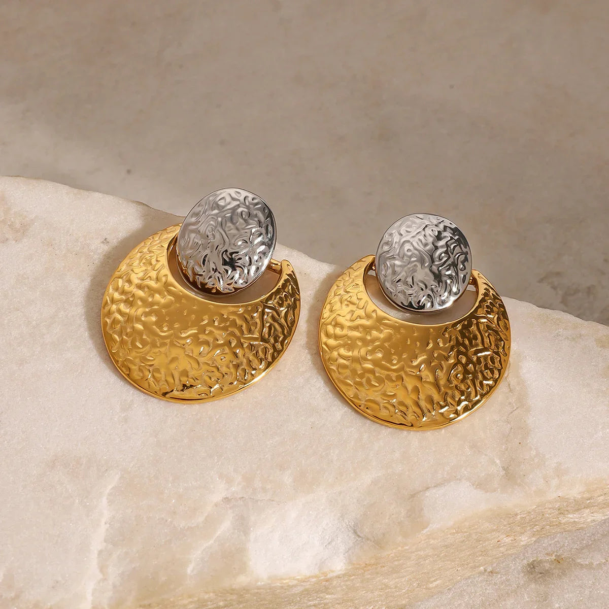 [Echo Fine]Shelly Two Tone Crescent Earrings