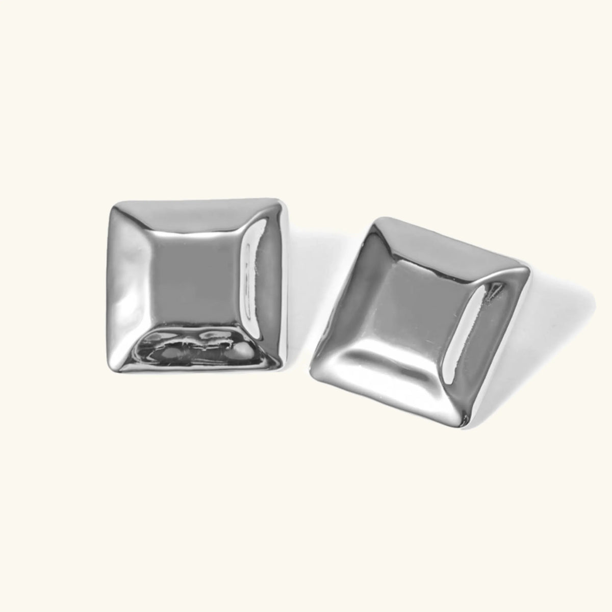 [Echo Fine]Fischer Chunky Pillow Earrings