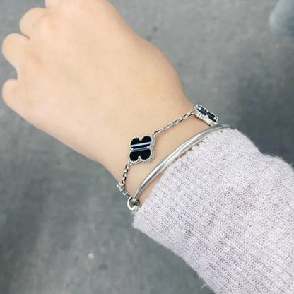 [ECHO ] CLOVER 5 MOTIF PULSAR STONE BRACELET COLLECTION