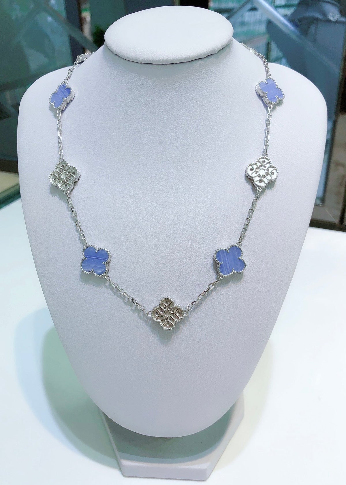 [ECHO ]CLOVER 10 MOTIFS CHALCEDONY DIAMONDS SILVER NECKLACE